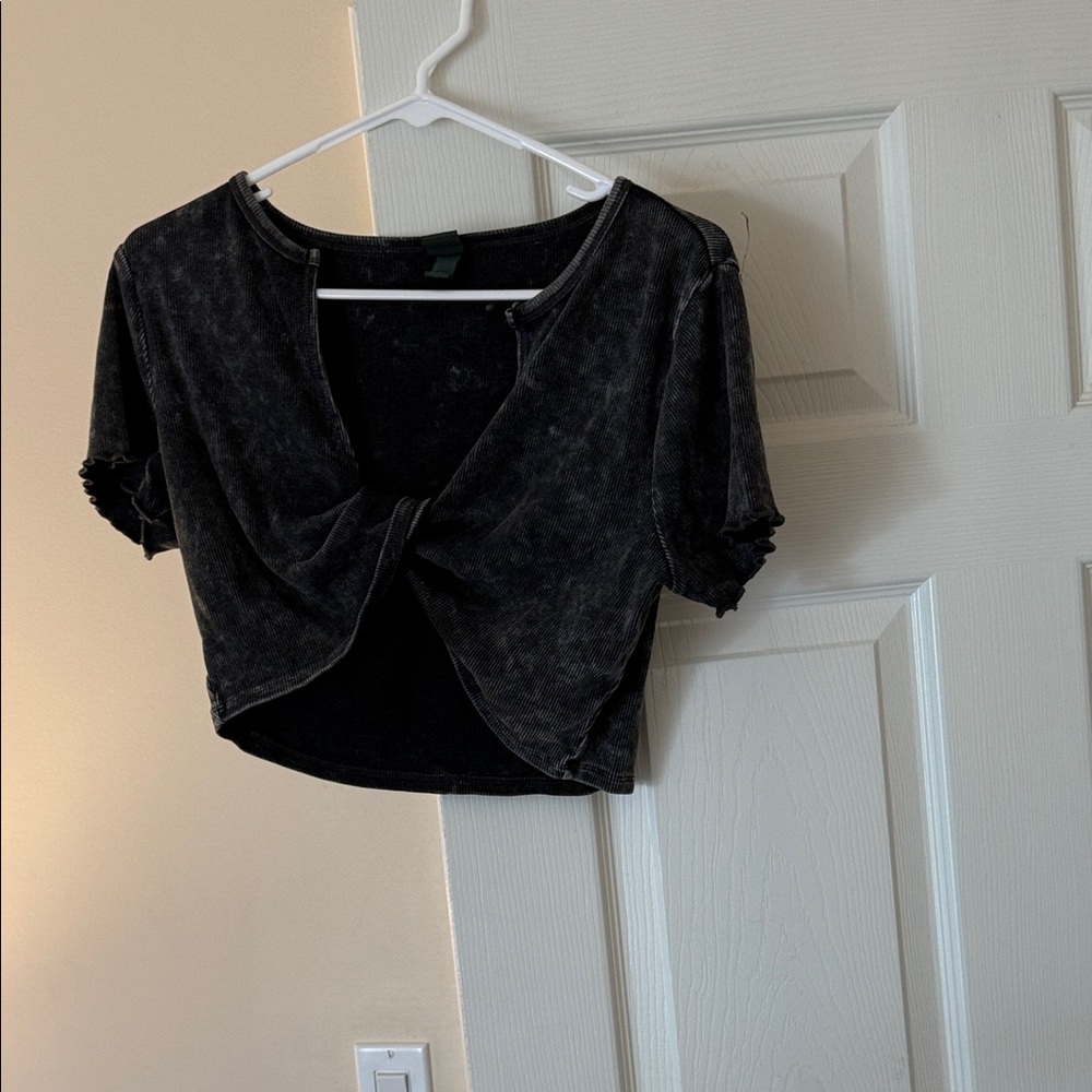 Black Twist Front Crop Top